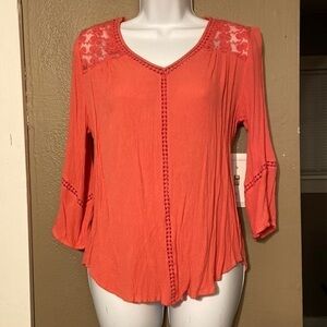 𝅺women’s 3/4 Sleeve Pink lace detail top